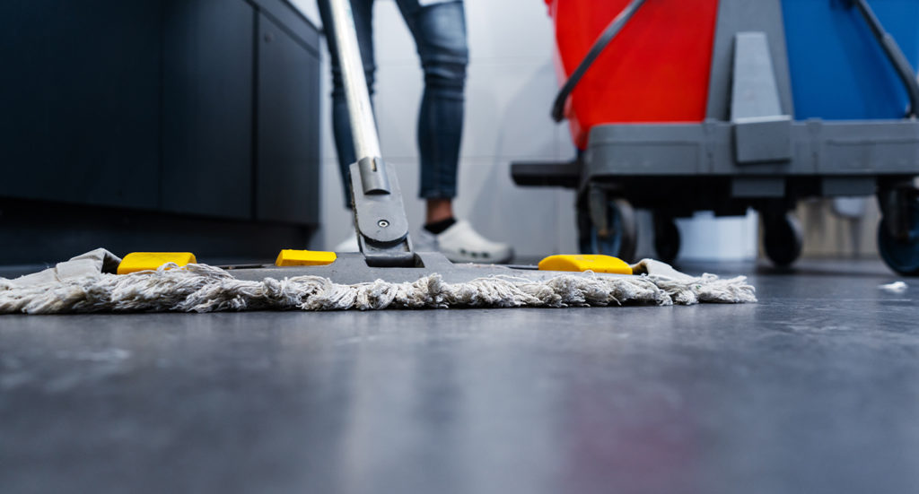 Julkisten tilojen siivous